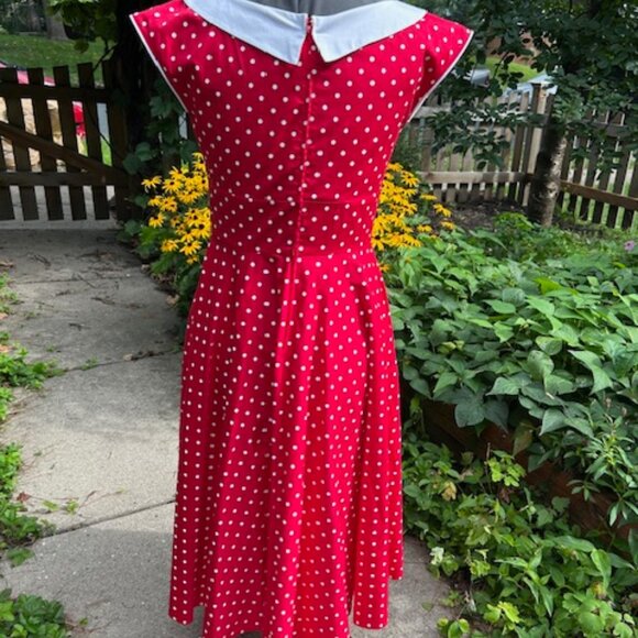 Stop Staring! Red White Polkadot Swing Dress size Large EUC! - Picture 3 of 5